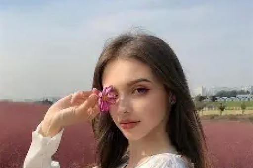 山寨汪小菲和翻版大S直播连麦模拟夫妻间拌嘴还当众要床垫