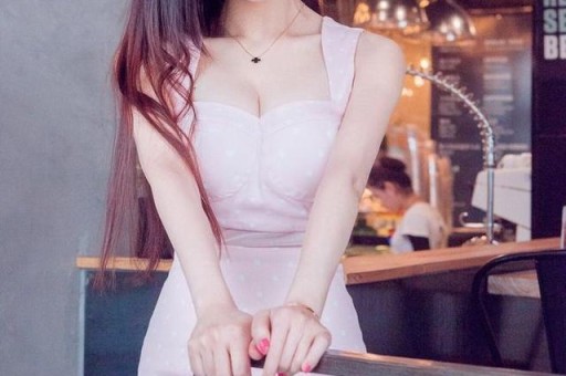 坐拥450万粉丝的网红姜涛登门拜访大衣哥。当大衣哥得知他的粉丝数量之后寥寥几句话便一针见血地点破了当下的现实状况