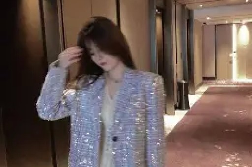 10万出场费扛7小时铠甲！大衣哥凭啥让耍大牌明星无地自容？